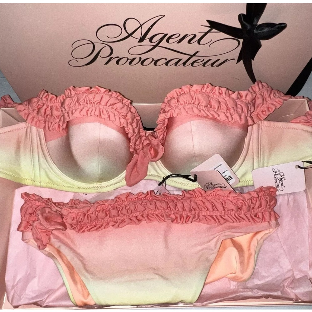 Agent Provocateur Pink and ombre gradient Bra with Ruffle Details MRKP $500